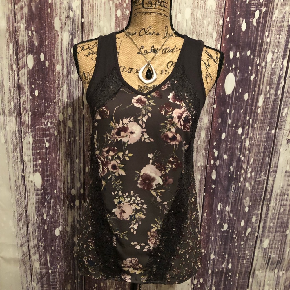 Maurice’s Top Size XS